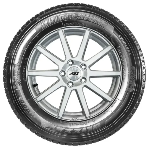 Bridgestone W995 215/75 R16 113/111 R – Image 3